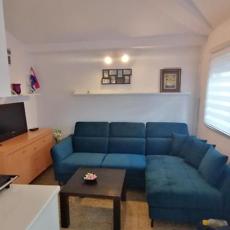 Apartman Valbandon Daire Fažana Dış mekan fotoğraf