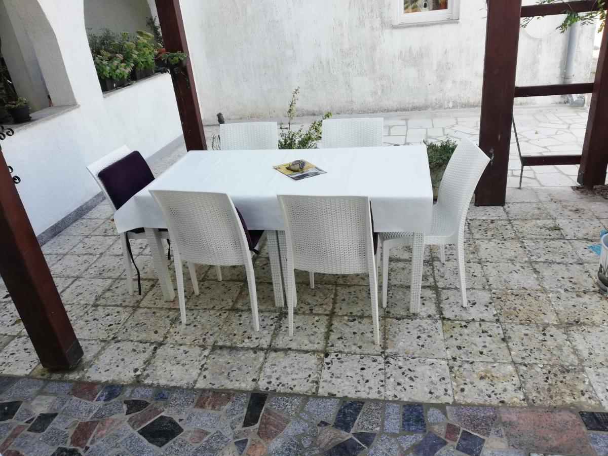 Apartman Valbandon Daire Fažana Dış mekan fotoğraf